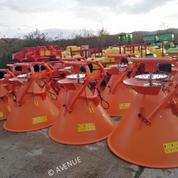 Masina-de-imprastiat-material-antiderapant-300L-2