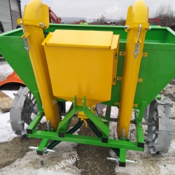 Masina-plantat-cartofi-cu-fertilizare-10
